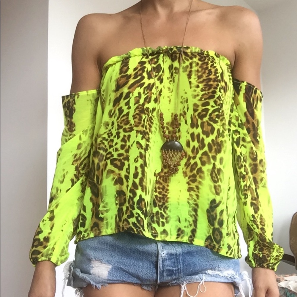 Super electric Chiffon Cropped top ⭐⭐Medium